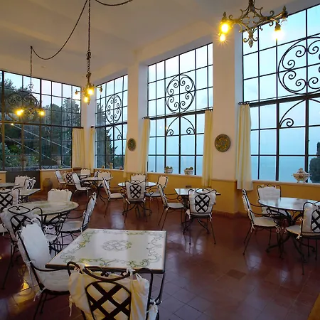 Bel Hotel 3*